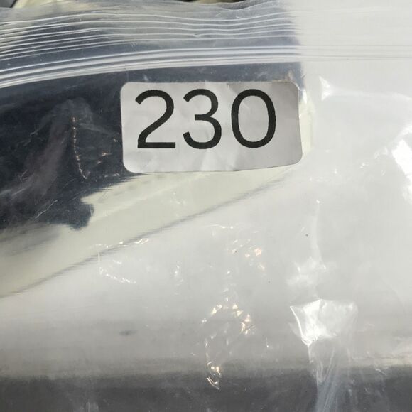 Common Projects Achilles Low Black/White Leather Shoes EU 37 Women’s Size 7 - Picture 11 of 11